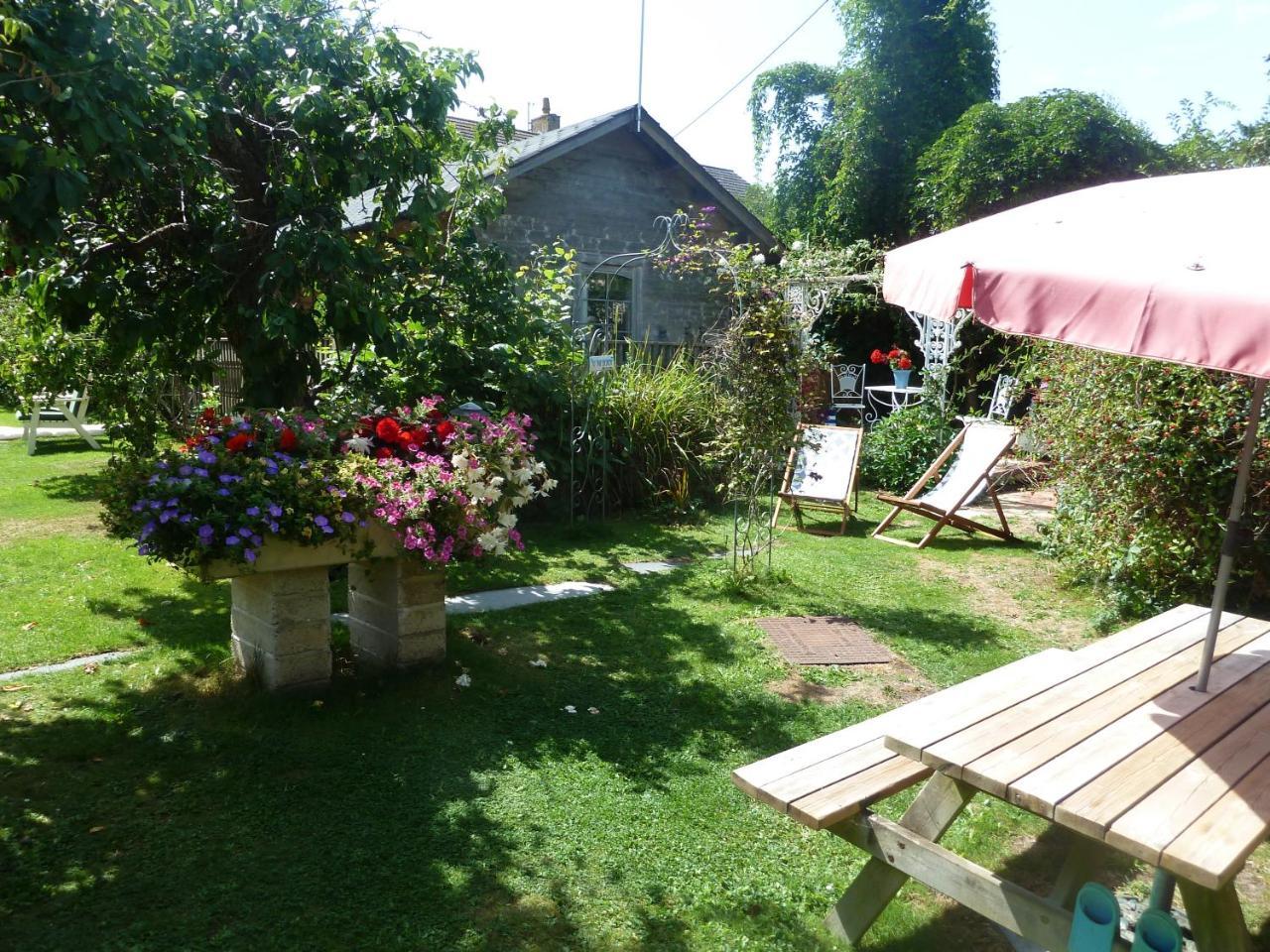 Hillside Self Catering Frühstückspension
